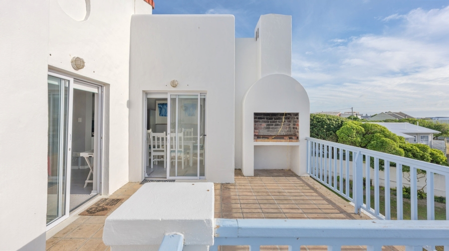 3 Bedroom Property for Sale in Struisbaai Western Cape